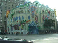 Painted building.JPG (38005 bytes)
