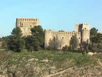 Toledo Castle.jpg (39220 bytes)